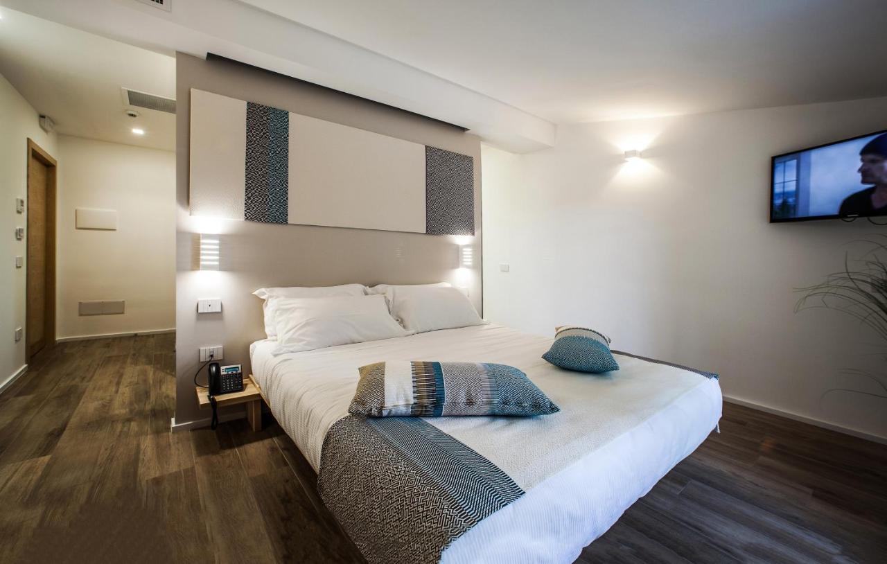 Noha Lifestyle Hotel - Adults Only Pula Ngoại thất bức ảnh